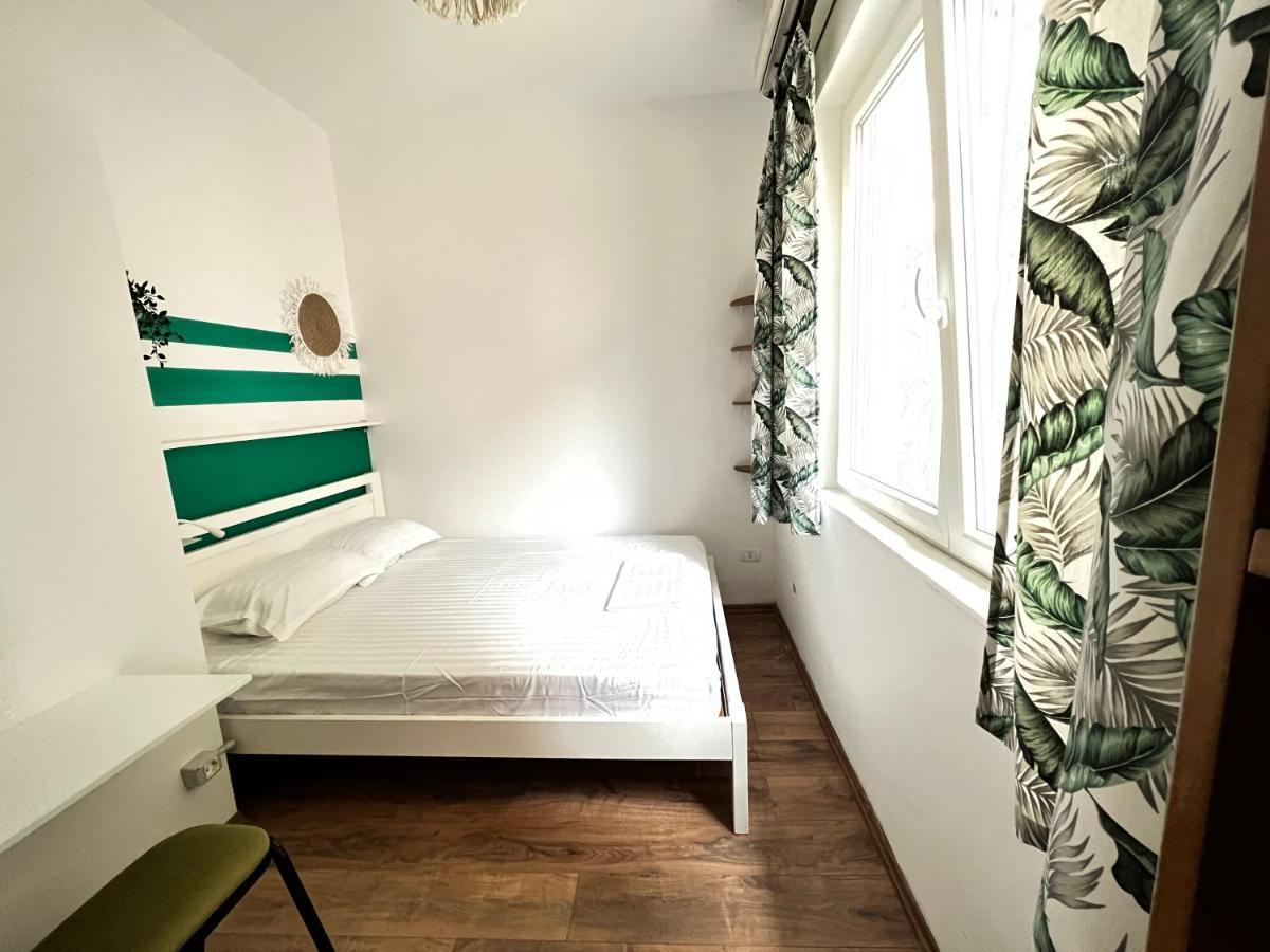 Trip'N'Hostel Chill Zone Tirana Kültér fotó