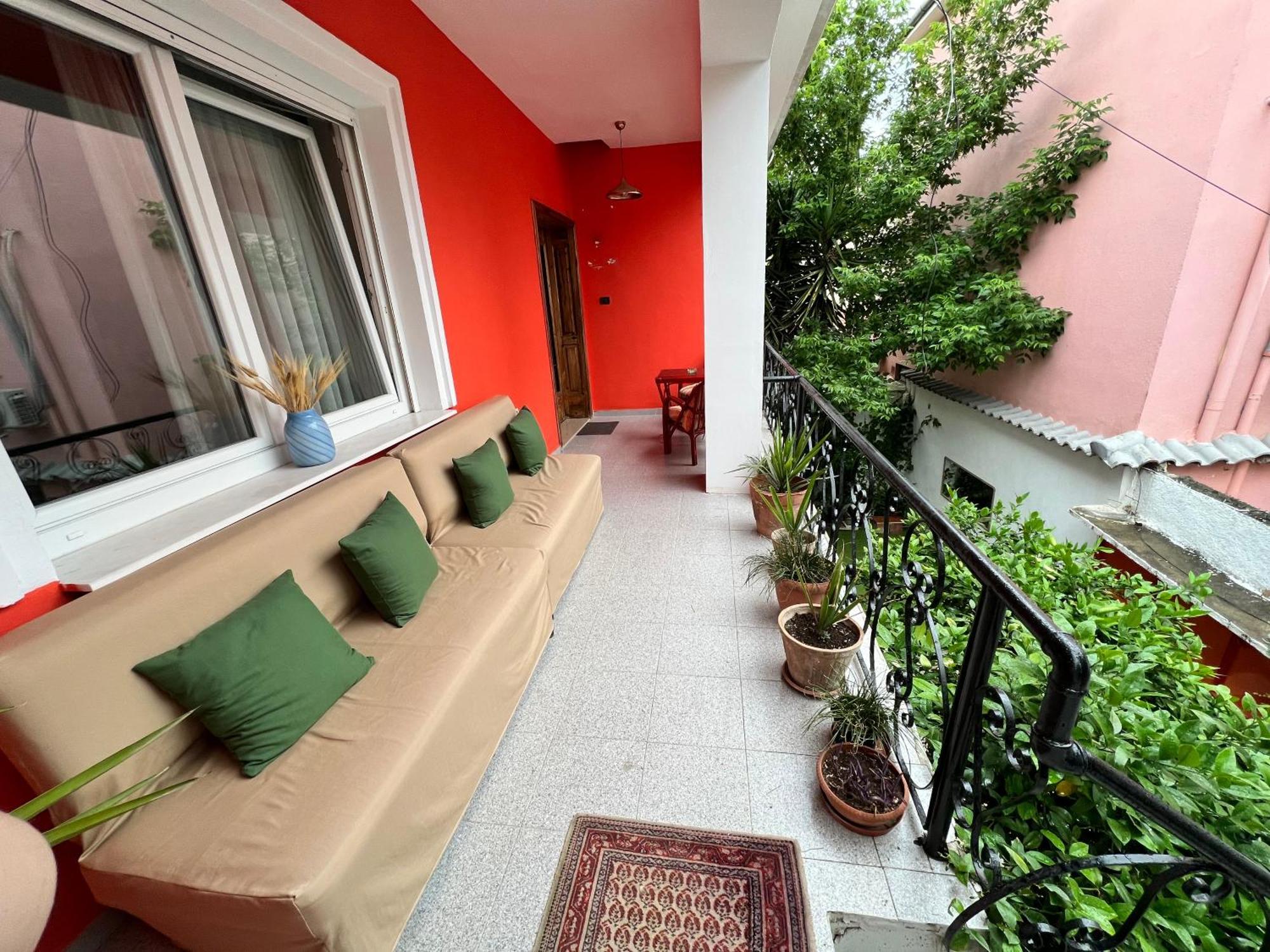 Trip'N'Hostel Chill Zone Tirana Kültér fotó