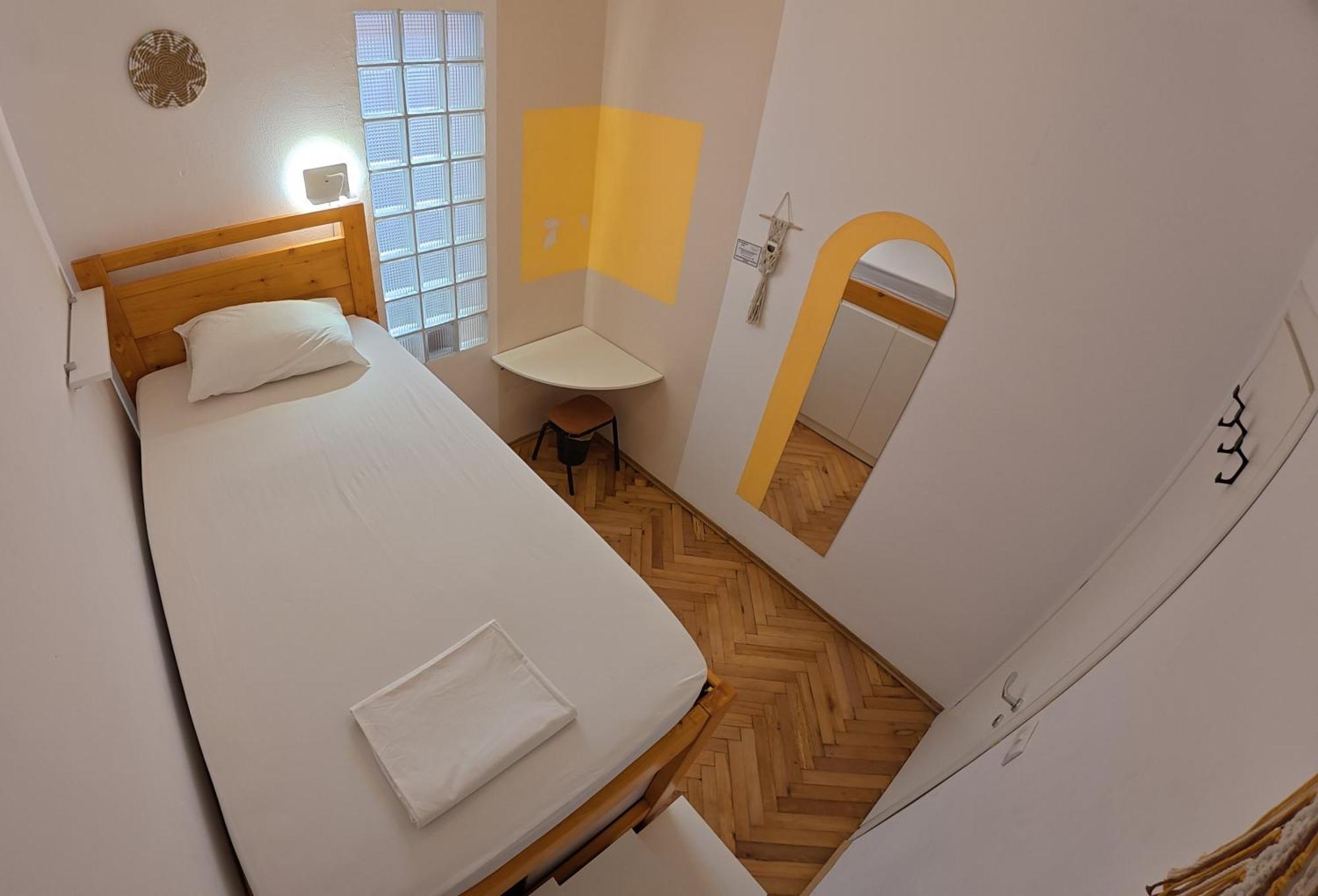 Trip'N'Hostel Chill Zone Tirana Kültér fotó
